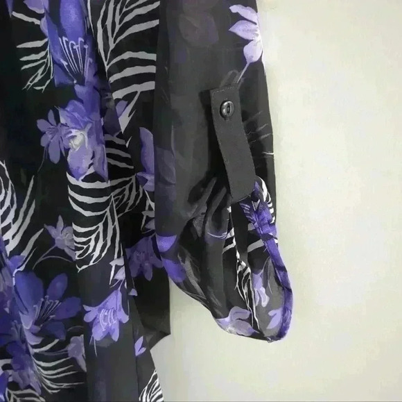 NORTHERN REFLECTIONS  | Women's Purple/Black/White Sheer Floral Blouse - Picture 2 of 6